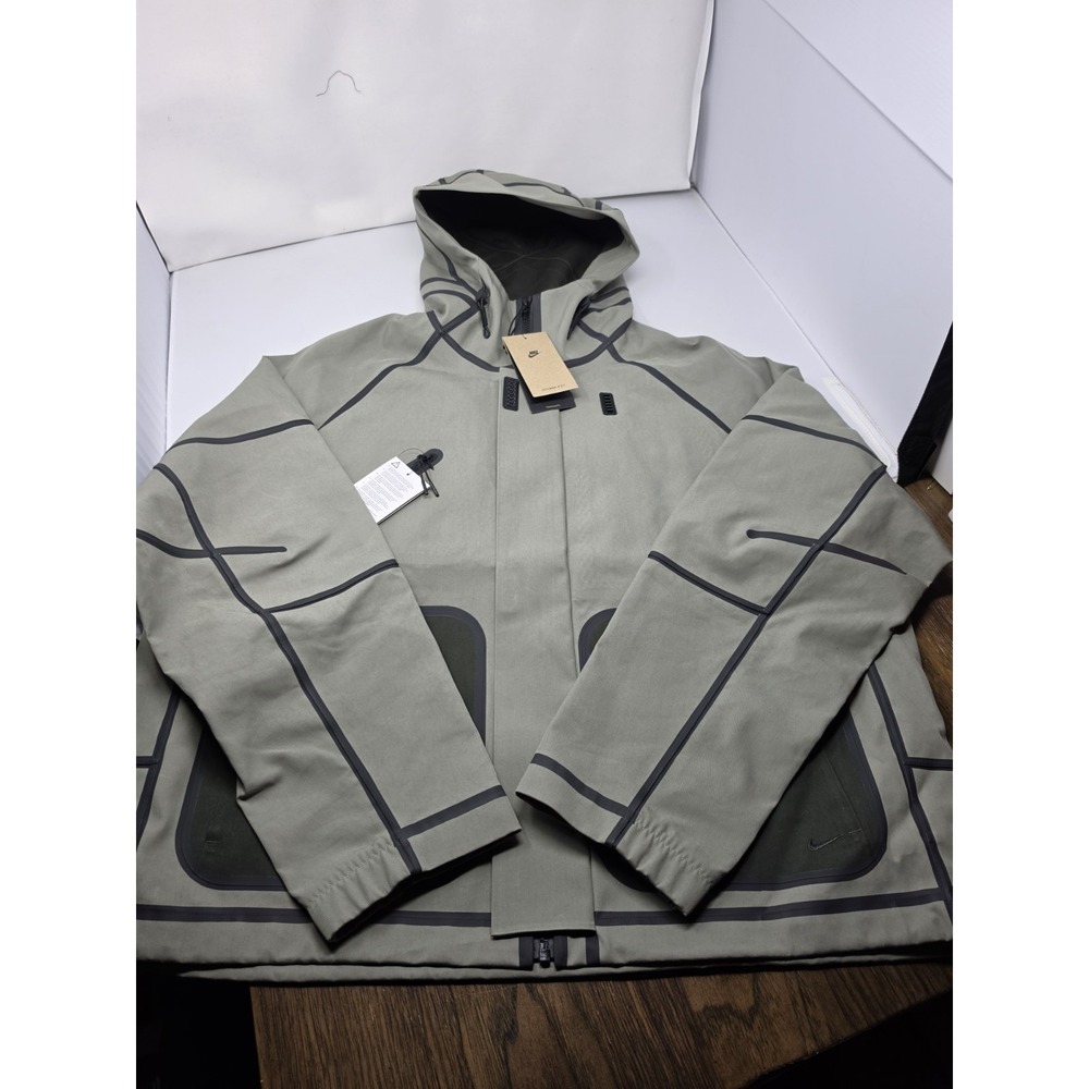 Nike Tech Storm-Fit Hooded Rain Jacket Light Army Mens Sz Medium HM9473 320